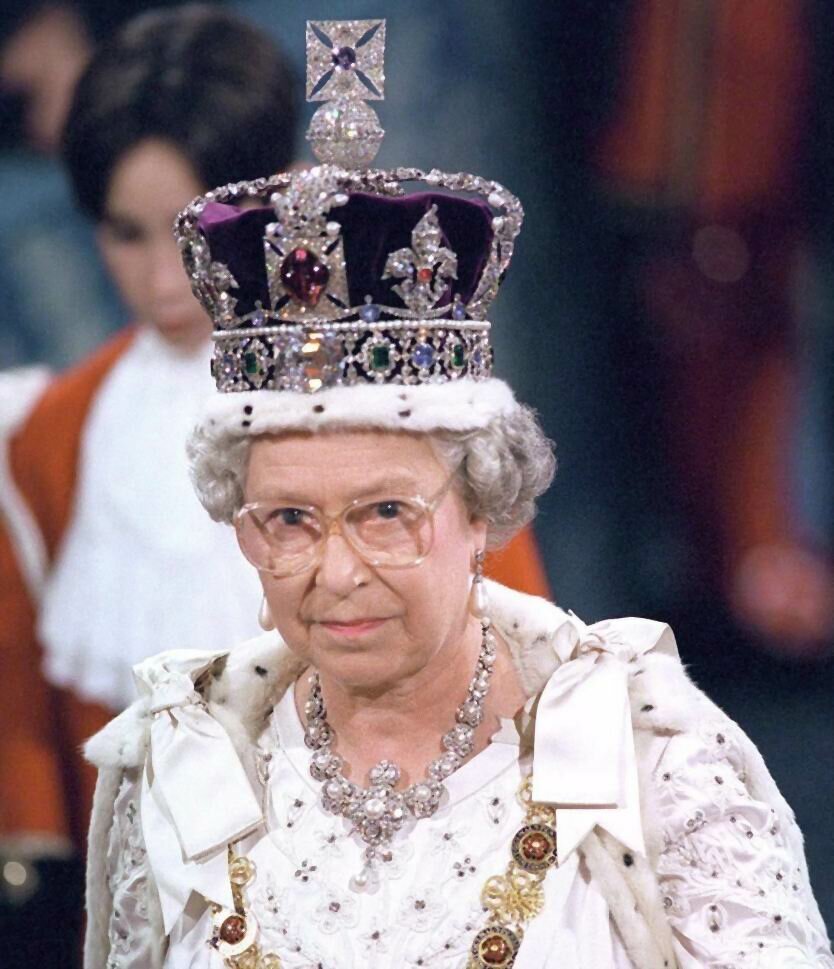 7 самых дорогих корон в мире | Моя прелесть | Дзен