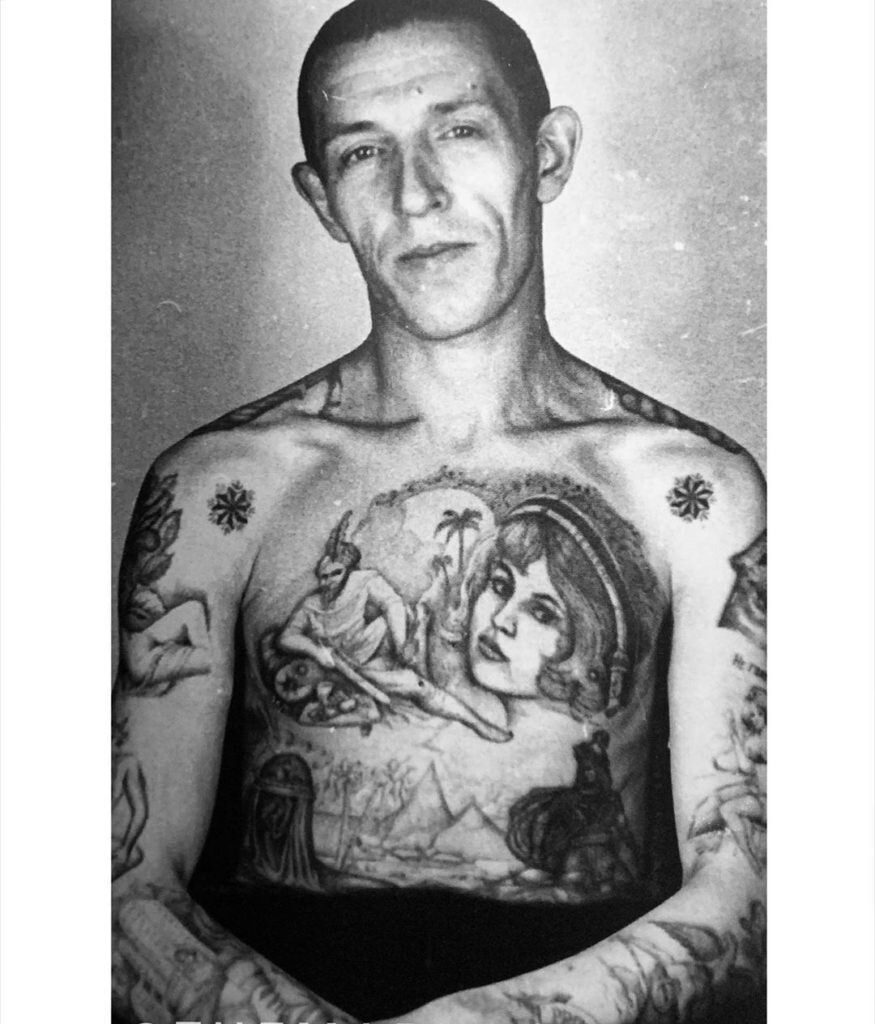 Показываю самые известные тюремные татуировки и рассказываю о том, что они на самом деле означают