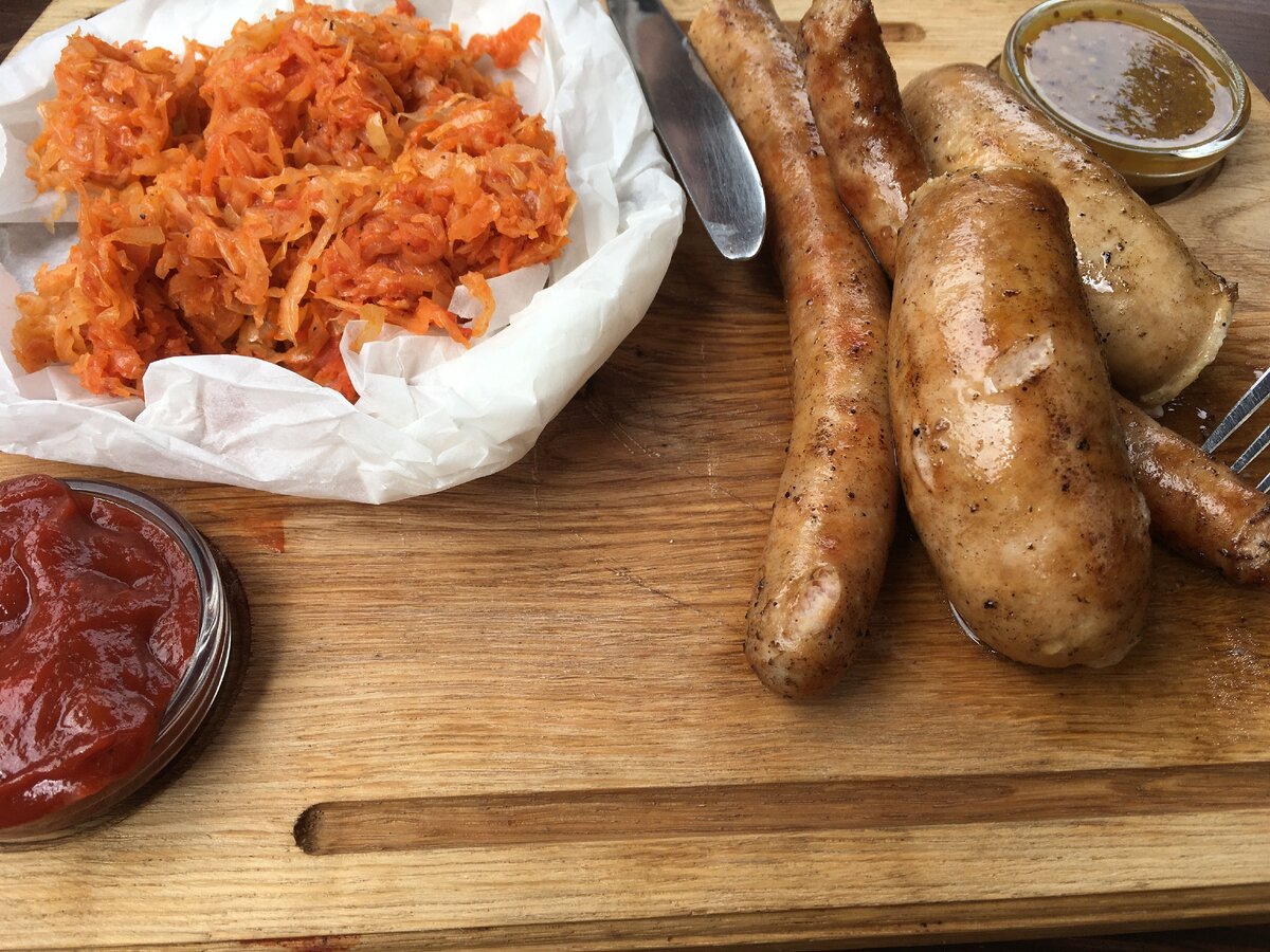 Как видите, мои колбаски вышли уж слишком неказистые