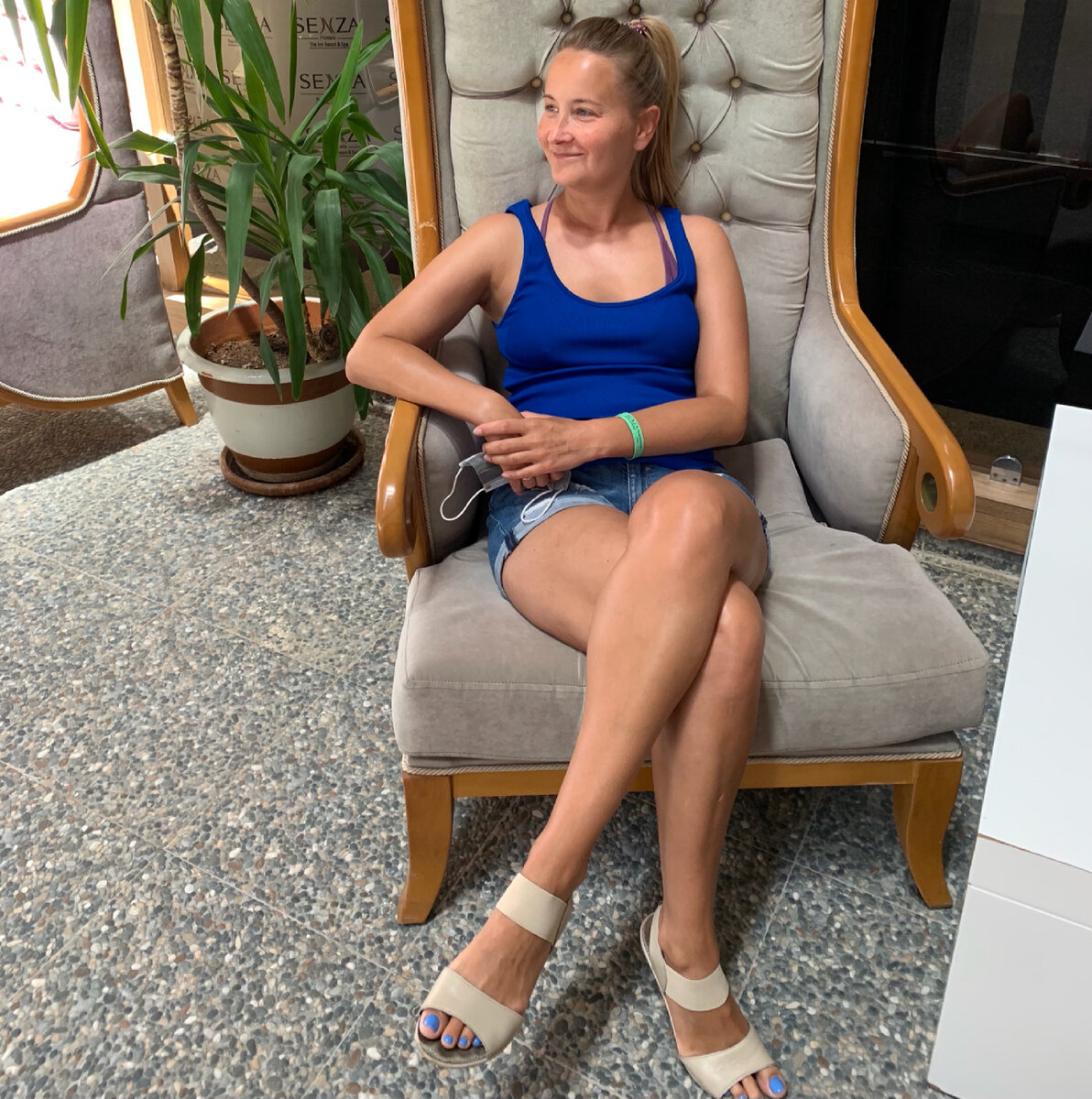 Кресло неплохое, надо было с собой забрать 