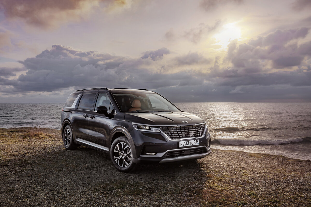 Можно подписаться на Kia Carnival и отправиться путешествовать всей семьей