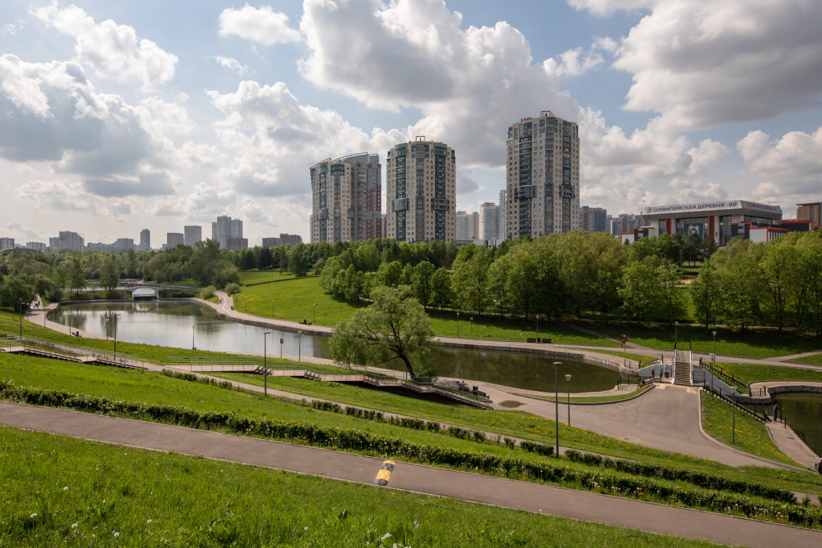 Тропарево никулино отзывы. Тропарево-Никулино. Проспект Вернадского парк. Парк Вернадского Тамбов. Олимпийская деревня.