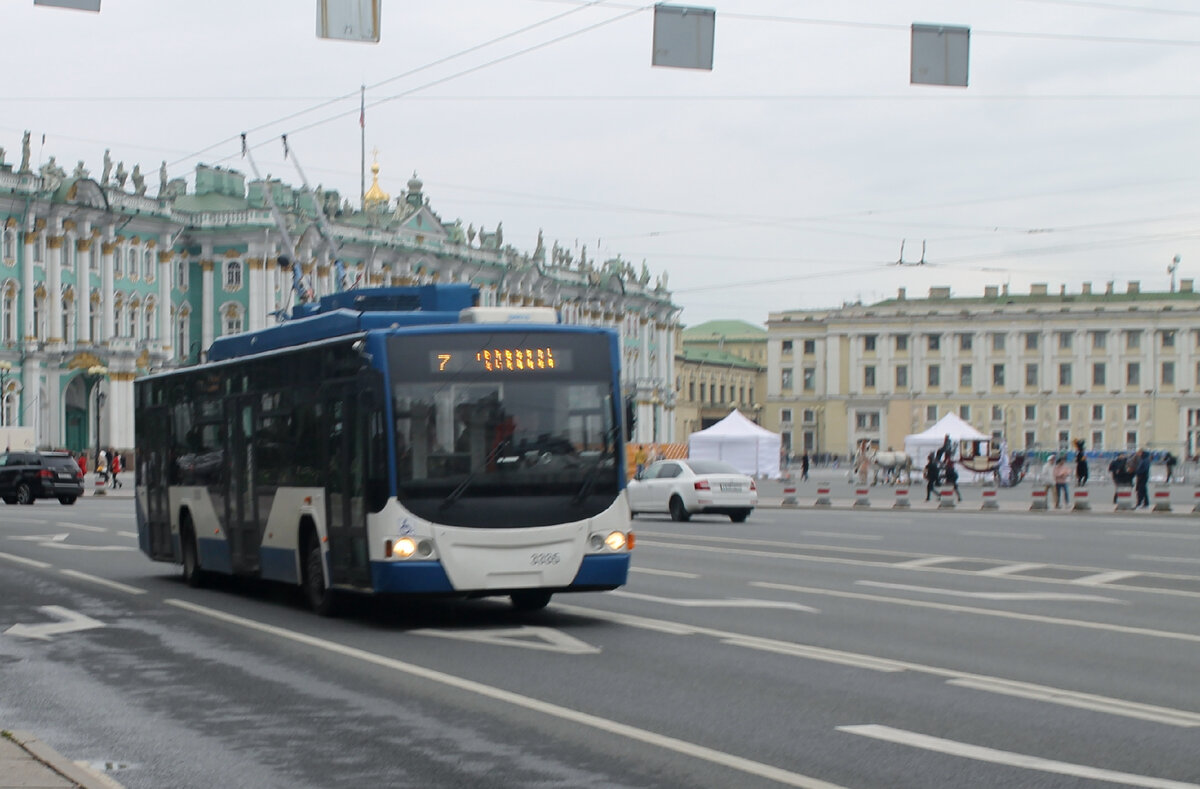 Аренда автобусов для пассажирских перевозок в Санкт Петербурге