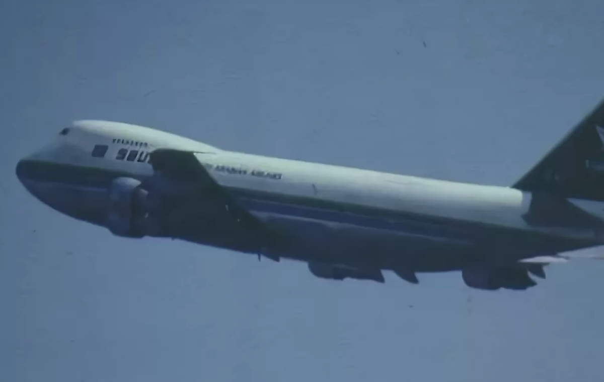 Боинг 747 1 сентября 1983. Корейский Боинг 1983. Сбитый корейский Боинг в 1983. Корейский Боинг 747. Боинг 747 1983 Сахалин