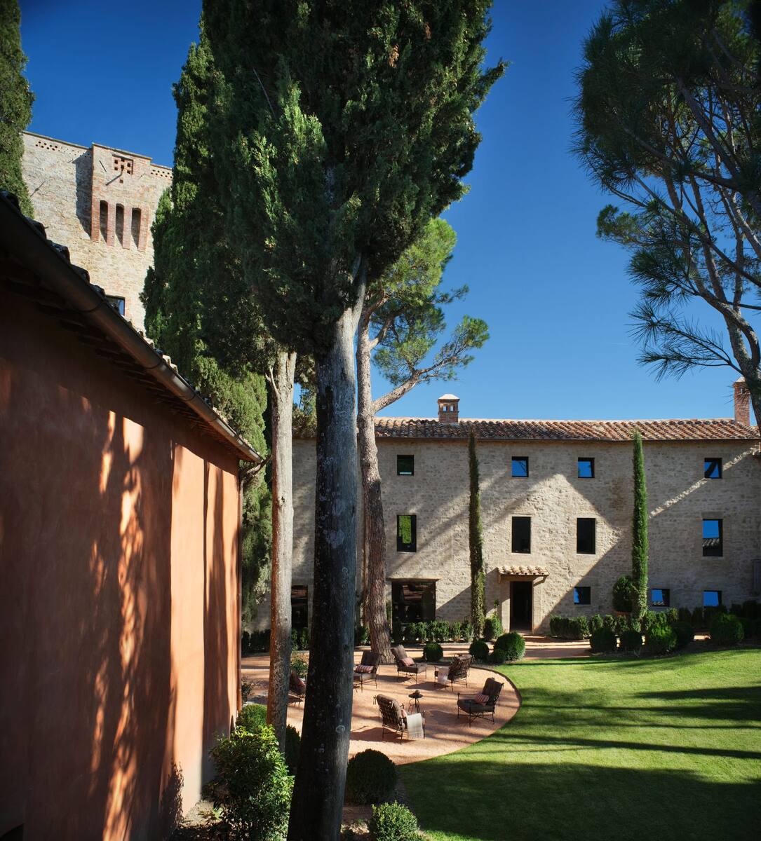 Hotel Castello di Reschio | Umbrain Hills, Italy