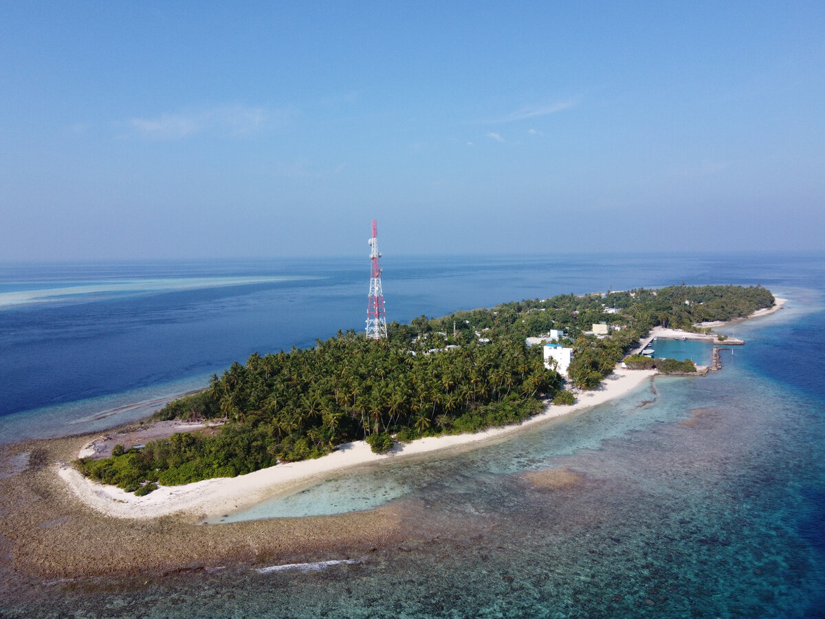 Вид  с другой стороны острова. 