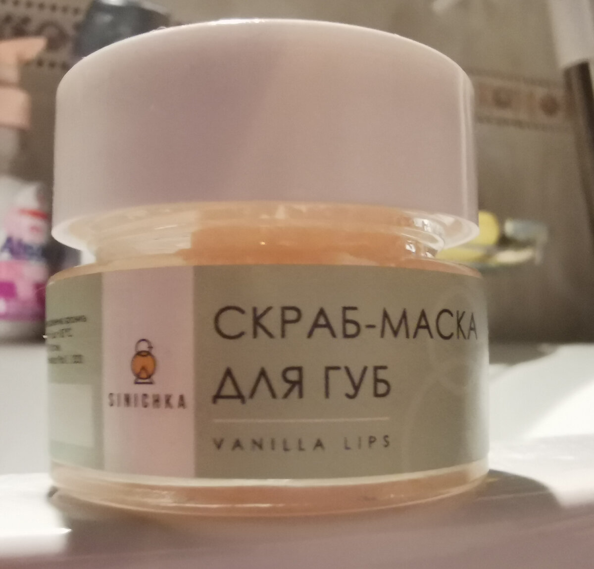 Очень красиво, хоть и не смогла поймать приличный свет, простите🐦