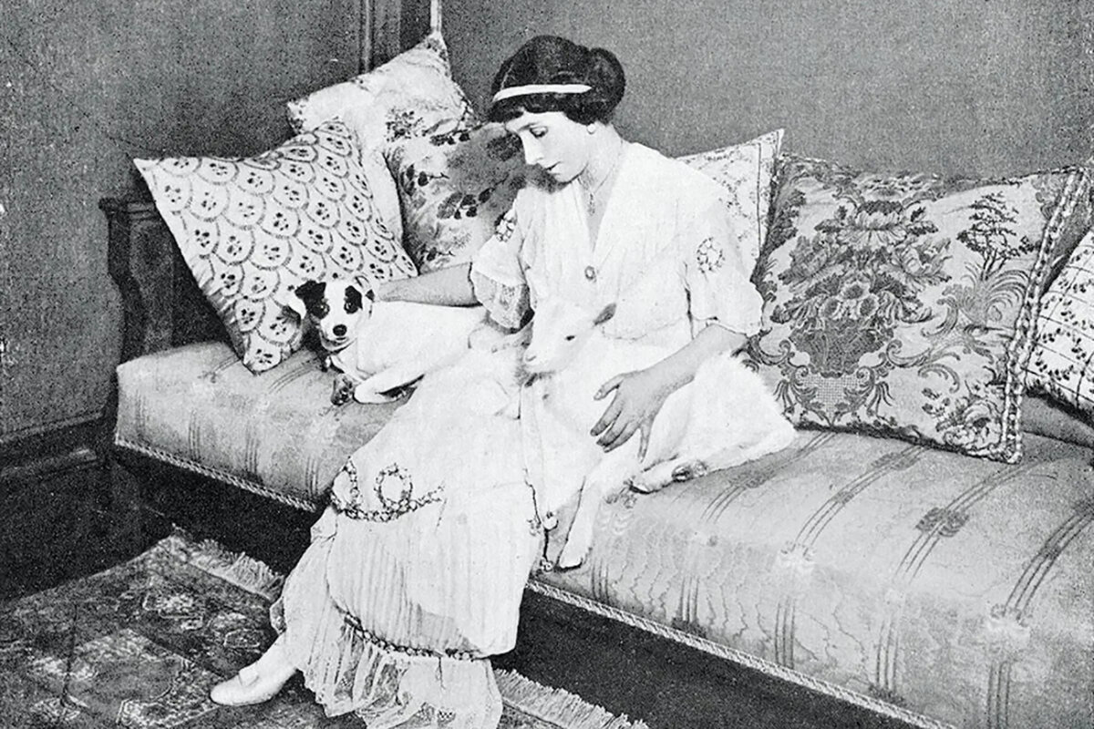 Домашний уют и украшения «на каждый день»: как отдыхала протеже ...