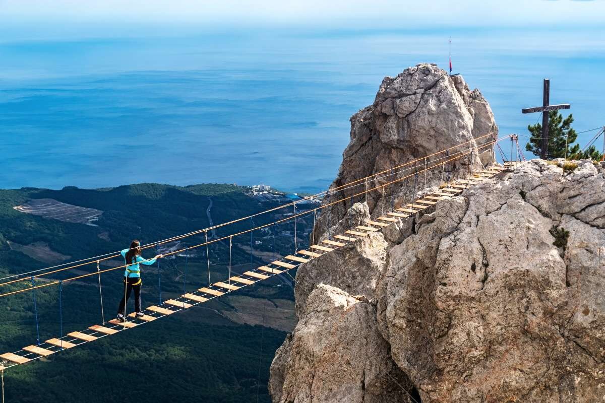 Крым человек на горе