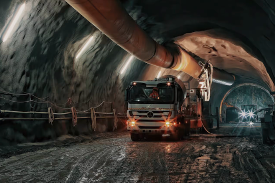     Заброшенный золотой рудник превратили в детектор темной материи. Теперь его впервые запустили