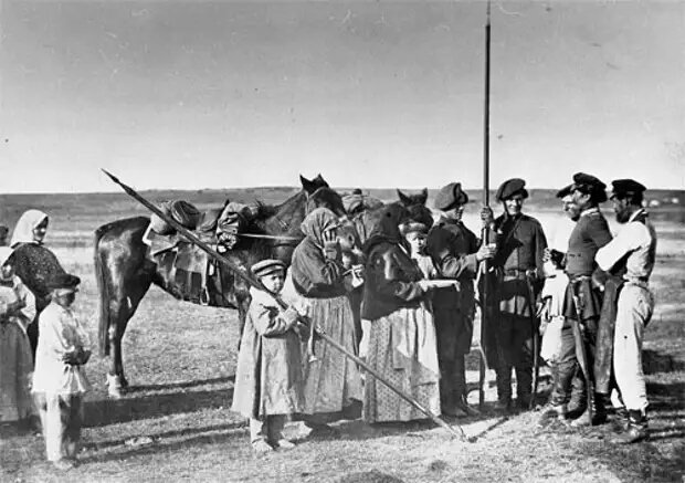 Проводы донских казаков на войну.