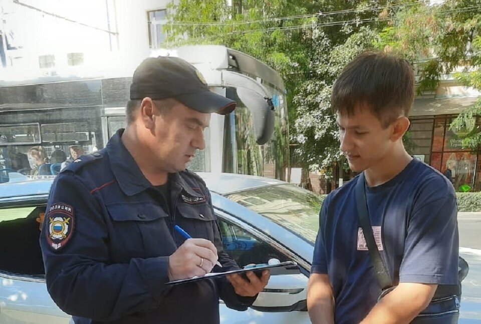     В ходе проверки выявлено три факта продажи запрещенных наркотических препаратов несовершеннолетним. Фото: страница Марии Петровой Вконтакте.