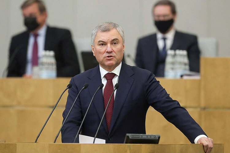    В Госдуме на следующей неделе рассмотрят законопроекты о гарантиях для мобилизованных граждан. В повестке — пункт по законодательному закреплению кредитных каникул и сохранению рабочих мест