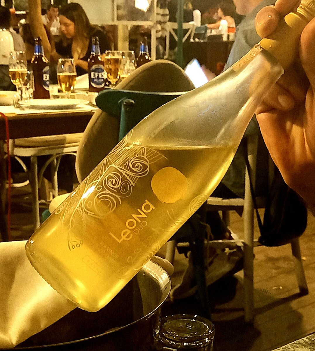 Запоминайте: вот такое оно, необычное вино с банановым ароматом... 