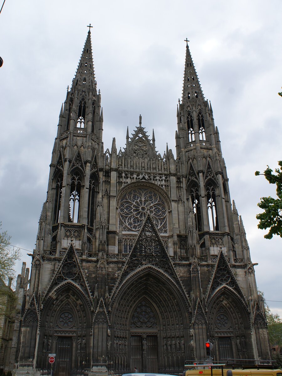 Классический готический храм. Источник: Яндекс картинки