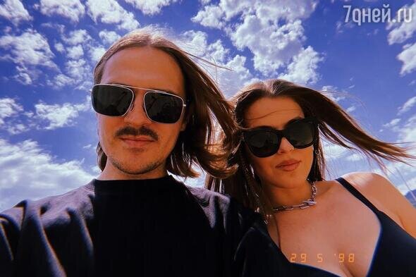    Илья Прусикин и Софья Таюрская Соцсети