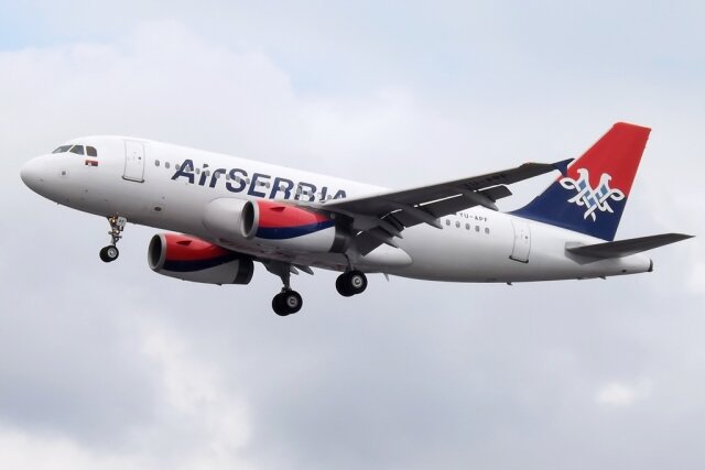    Самолет авиакомпании Air Serbia (сс) Mark Harkin