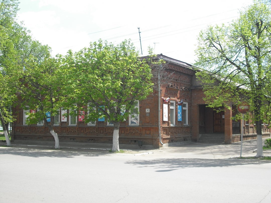 Рис. 1. Художественная школа г. Кузнецк