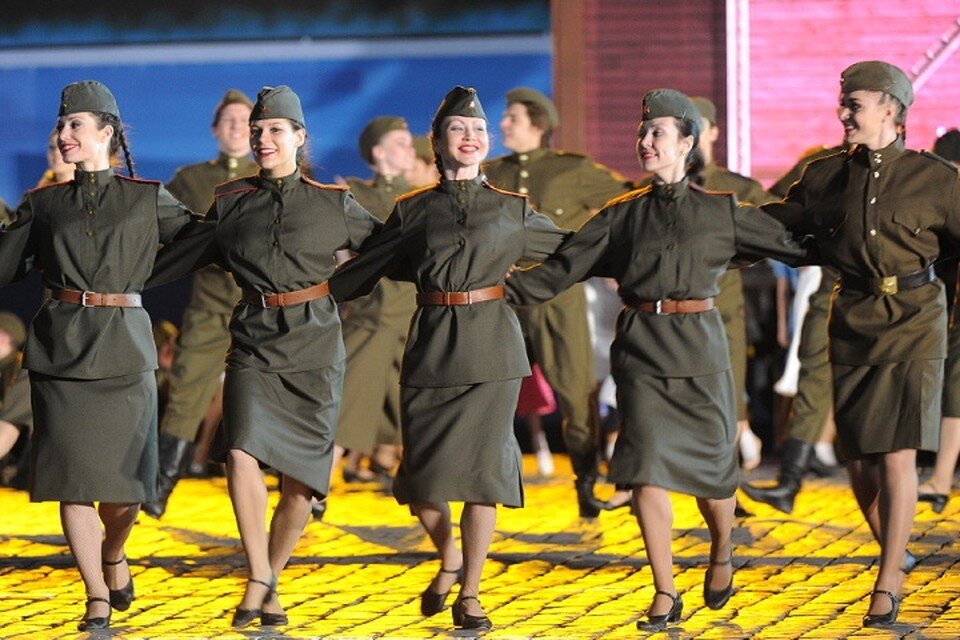     За исполнение советских песен в Латвии теперь грозят огромные штрафы Владимир ВЕЛЕНГУРИН