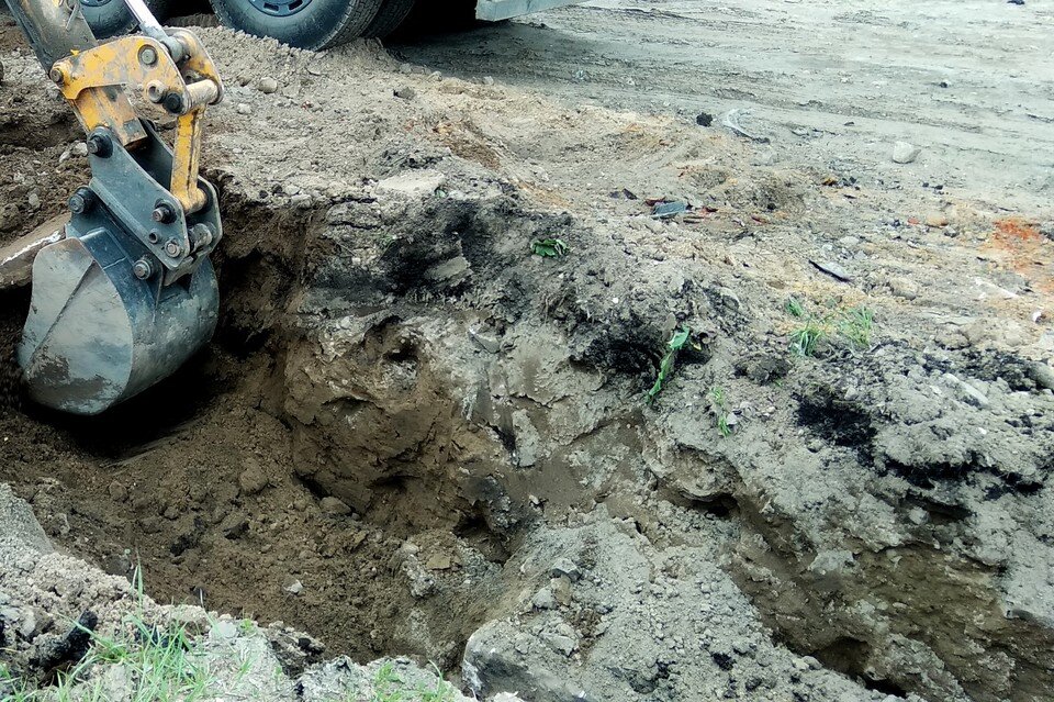     В Липецке рабочего завалило землей во время работ в траншее Юлия КЛЮЕВА
