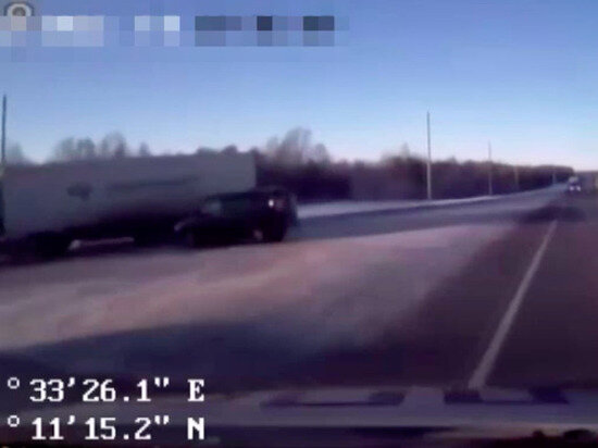     СКРИНШОТ ВИДЕО: ОГИБДД МУ МВД России «Красноярское»/telegram-канал @gibdd124