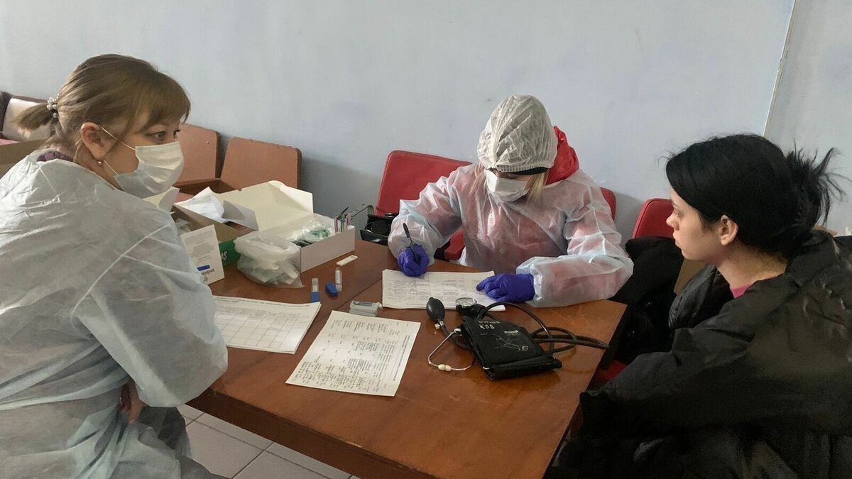     Замедление роста числа заболевших гриппом и ОРВИ наметилось в Ростове. Об этом корреспонденту RostovGazeta сообщили в одной из поликлиник города.