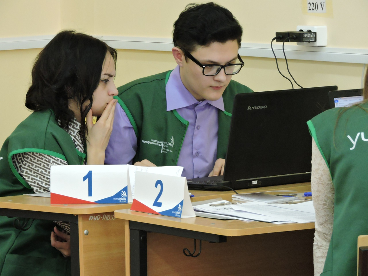 Саша и Арина в Угличе, это конкурс профессионального мастерства WorldSkills