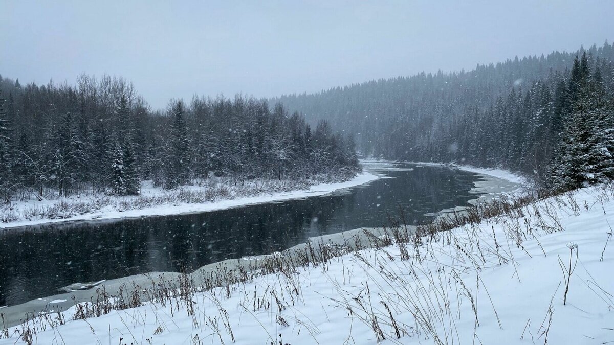     Среда, 4 января, запомнится татарстанцам большим количеством новостей о ДТП. Причина тому — переменчивые погодные условия. О том, кому больше повезло в республике — в материале Inkazan.