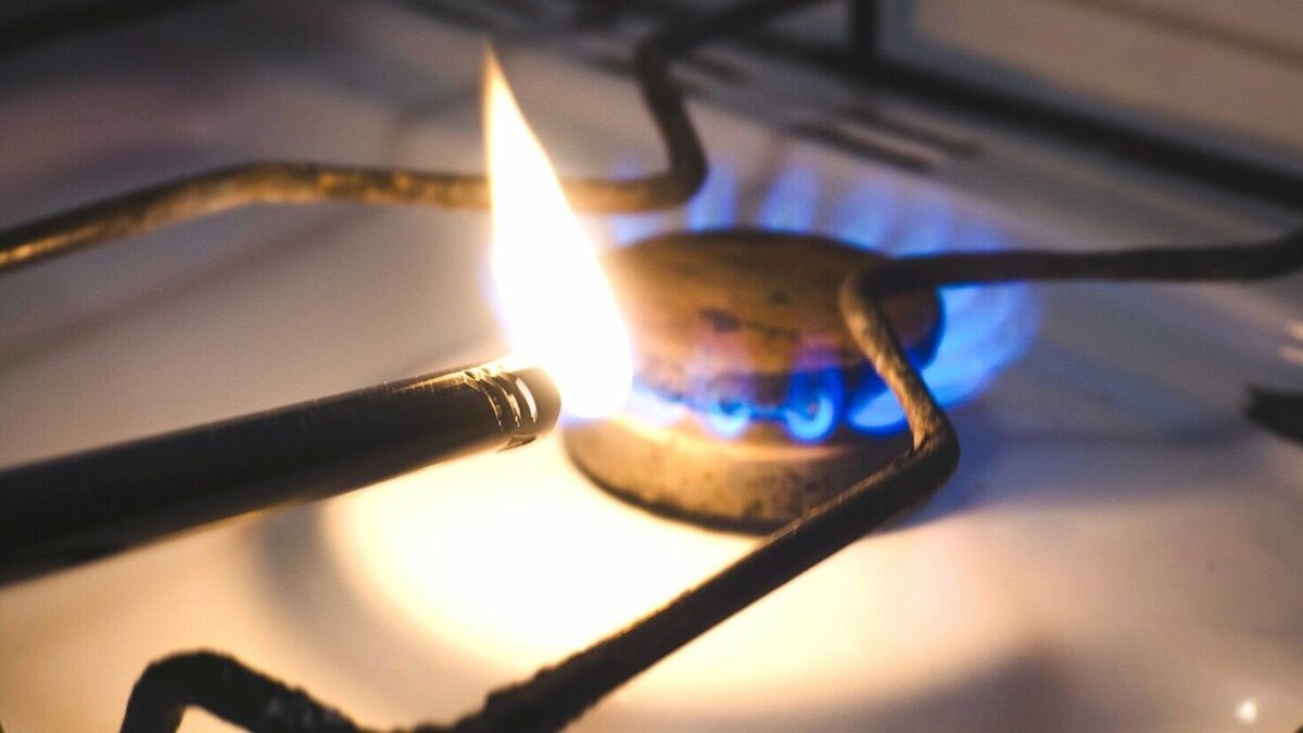     В Татарстане ООО «Газпром транс Казань» заключило почти 16,4 тысячи договоров на догазификацию. Однако подключено всего шесть тысяч домов. Такие данные привел гендиректор компании Рустем Усманов.