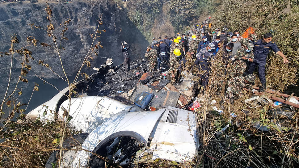 Фото: Reuters📷Крушение ATR 72 в Непале