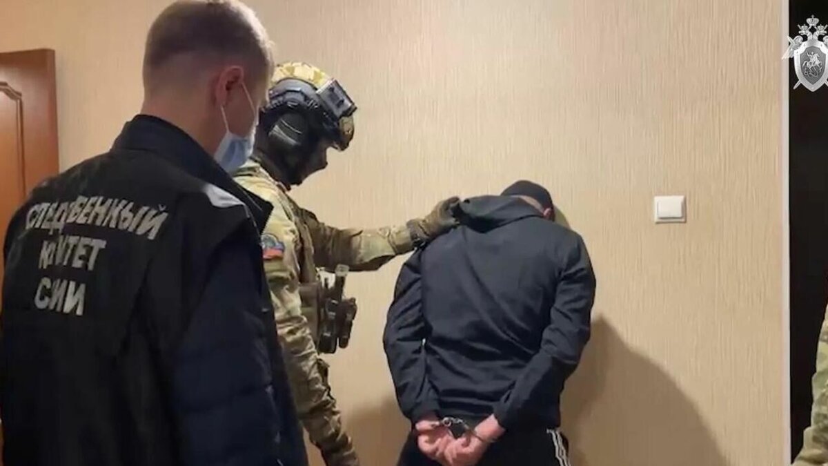     Житель Ставрополя ввозил наркотики в край из Нидерландов, сообщает краевое УФСБ.
