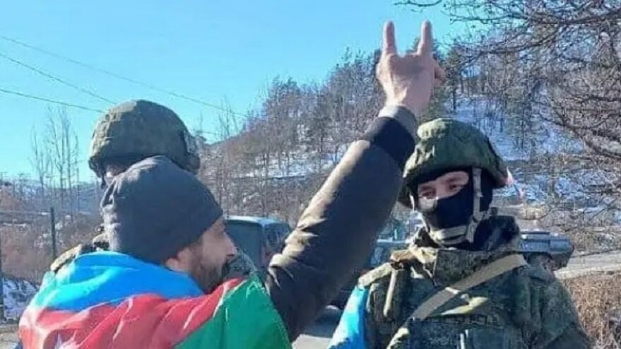 Азербайджанские "лжеэкологи"-провокаторы систематически оскорбляют российских миротворцев в Нагорном Карабахе - (Фото из открытых источников сети Интернета)