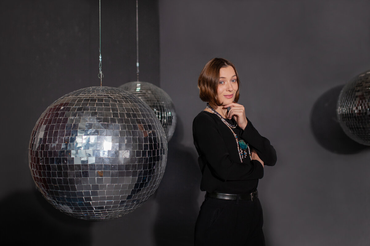 Алена Калистратова. Стилист, исследователь моды. Услуги и цены: alenakalistratova.ru Запись и сотрудничество: +7960 193 99 49 (Watsapp, Viber, Telegram)