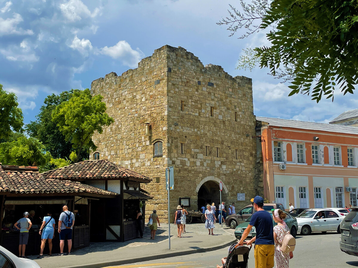 Фото: Кезлёв къавеси, кофейня, ул. Караева, 13А, Евпатория, Россия - Яндекс.Карт