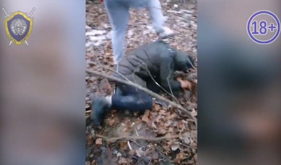     Гомельские "спортики" на видео снимали избиения жертв. Фото: стоп-кадр | видео СК
