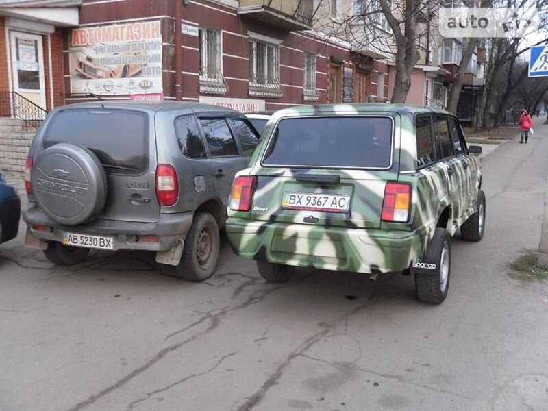 Самодельный автомобиль построенный на базе Нивы и ВАЗ-2104