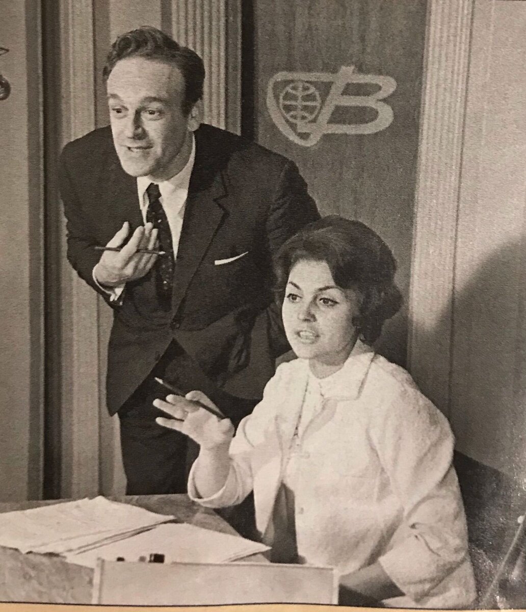 В студии программы "Время" с Азой Лихитченко, 1970 г.
