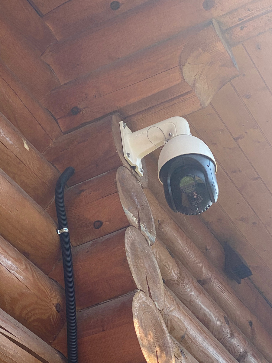 Скоростная поворотная камера с оптическим увеличением 10х