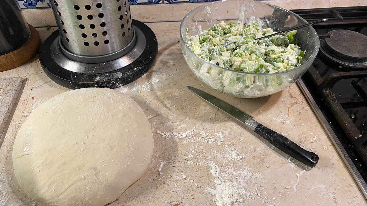 К лепке пирожков всё готово! Фото автора.