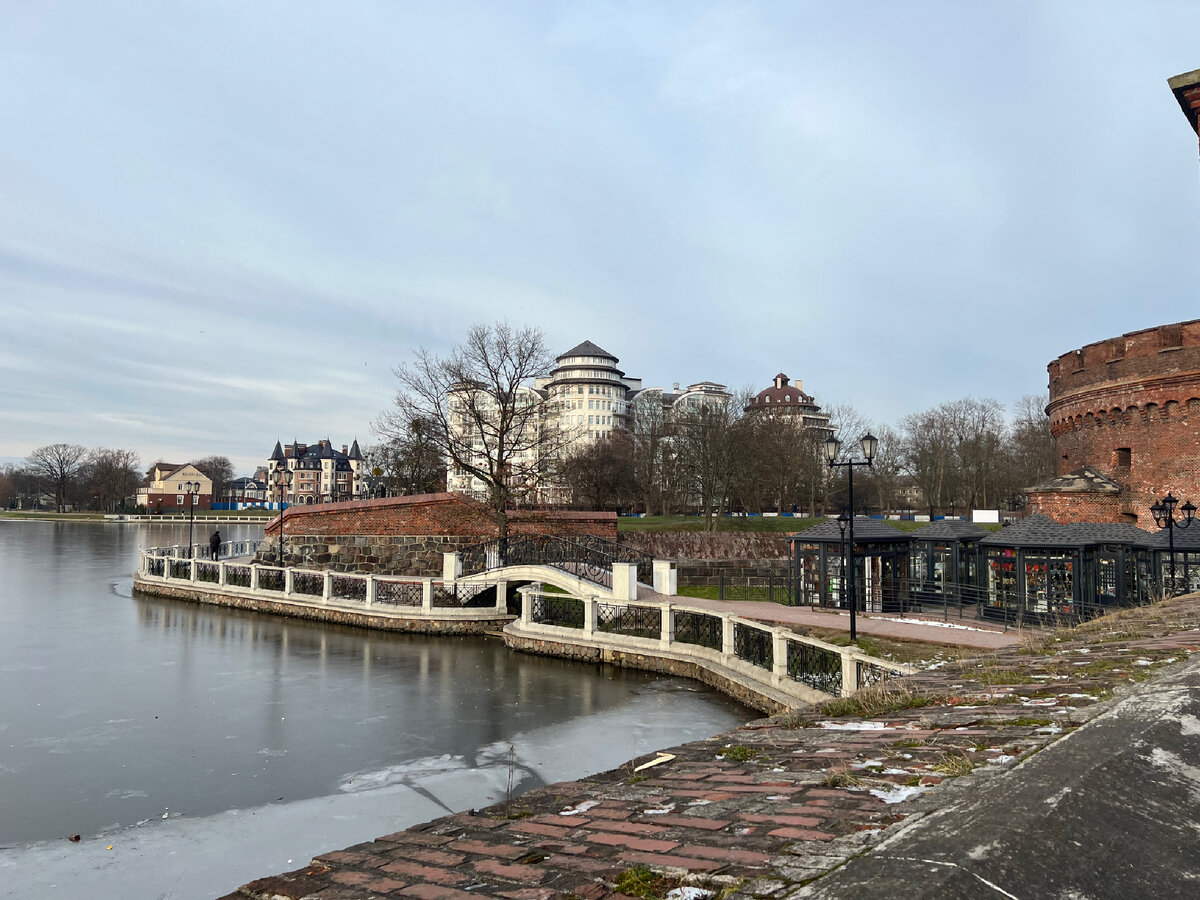 Калининград (возле музея Янтаря)