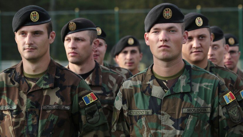     Военнослужащие армии Молдавии РИА Новости