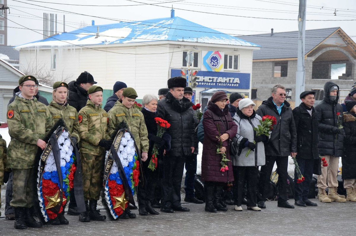  📷    Оренбуржцы почтили память десантников Псковской дивизии ВДВ Кристина Просвиркина
