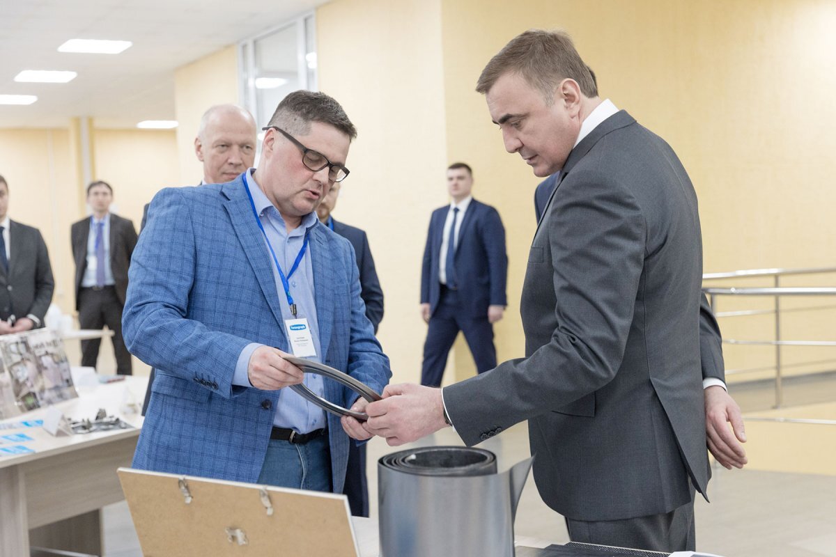    Алексей Дюмин встретился с молодыми учеными Тульской области