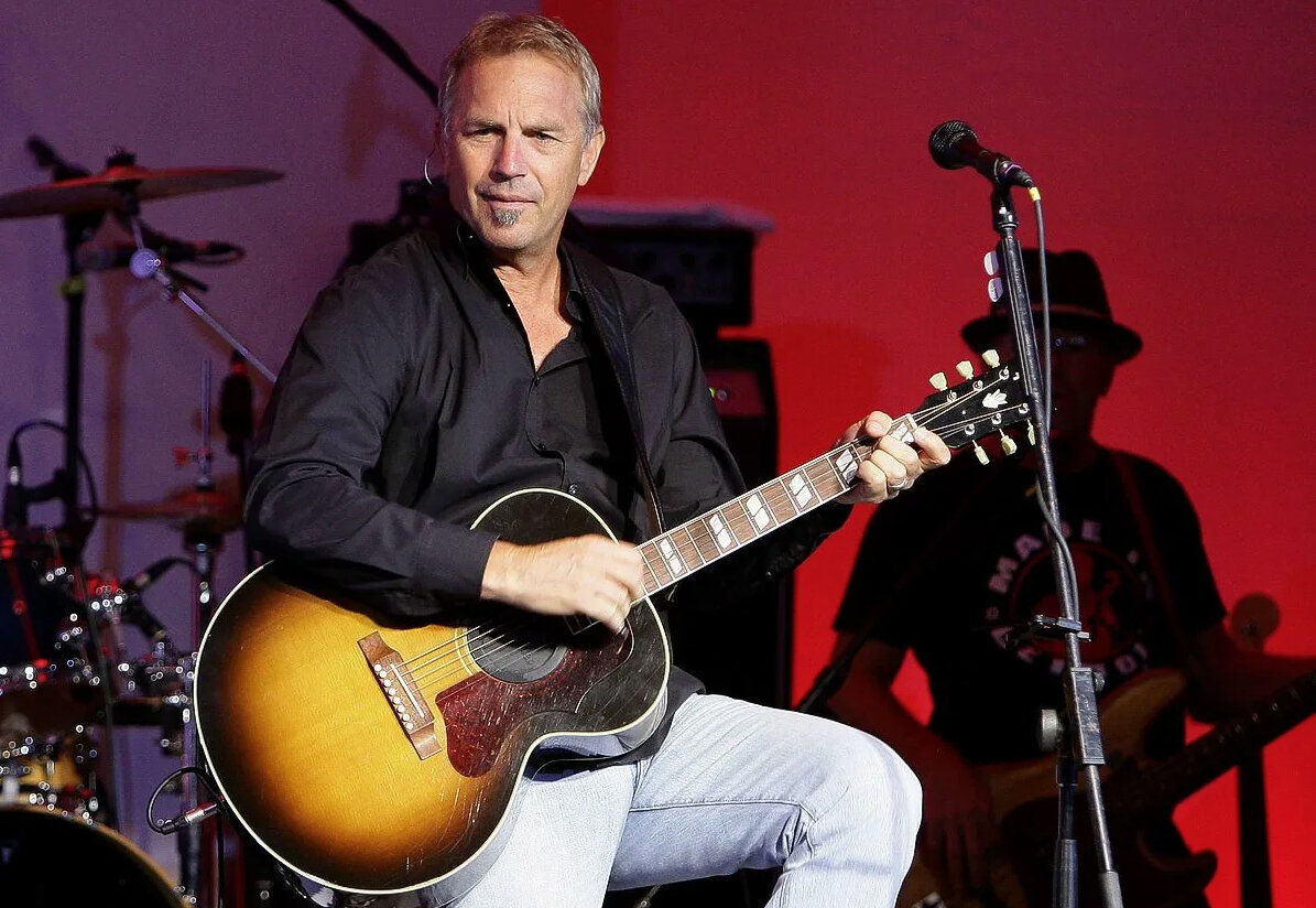 Кевин Костнер