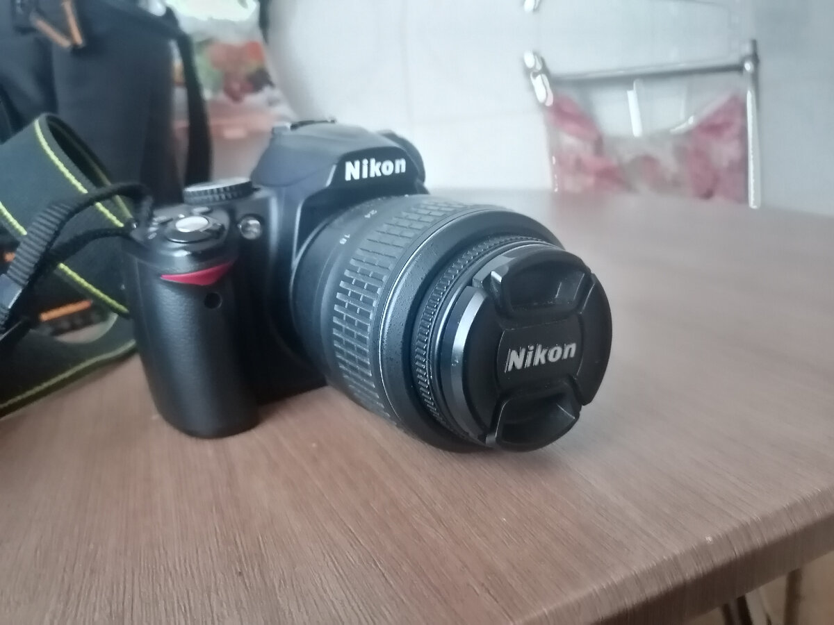 Nikona D3000
