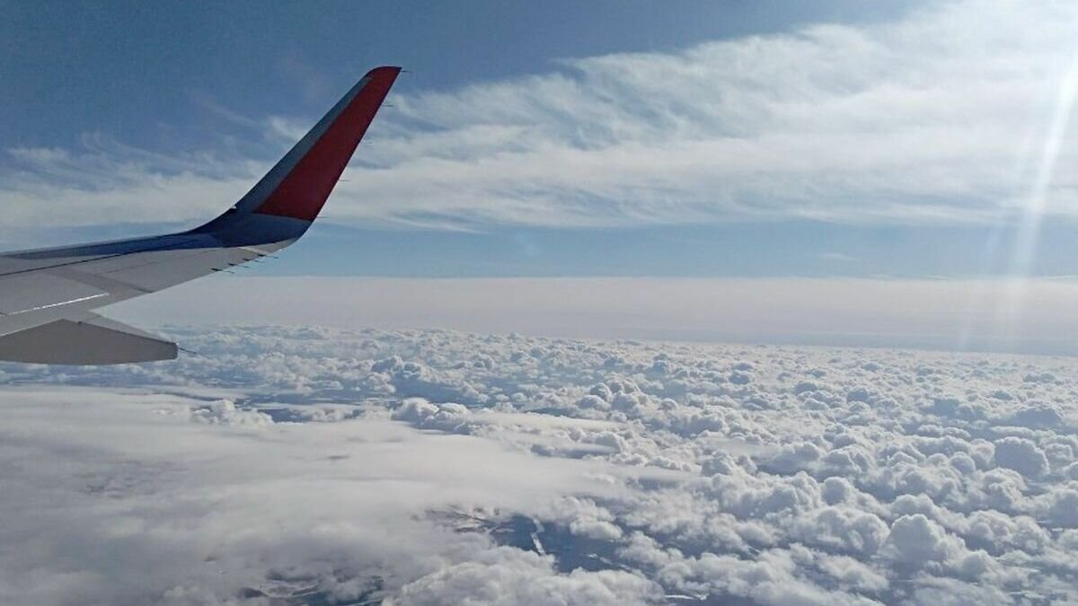     Вылет самолета из Нижнего Новгорода в Сочи снова задержится 20 марта. Вместо 16:50 19 марта лайнер должен подняться в небо в 17:00 20 марта. Об этом сообщается на сайте нижегородского аэропорта имени Чкалова.