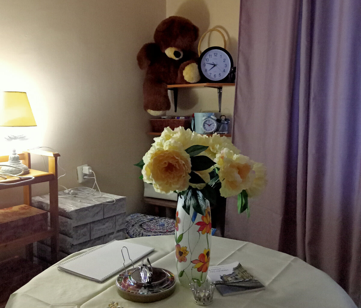 Черновой вариант интерьера, коробочный. Фото автора