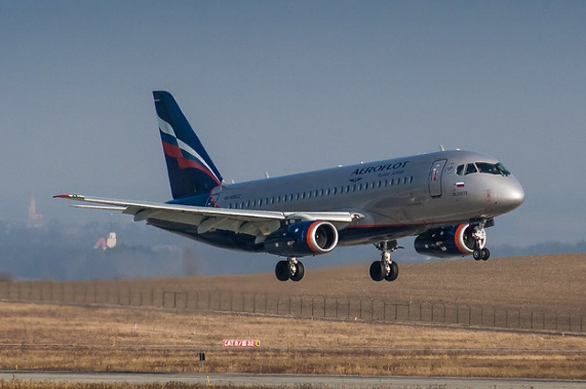    В Новосибирске проведут испытания импортозамещенного самолета Superjet