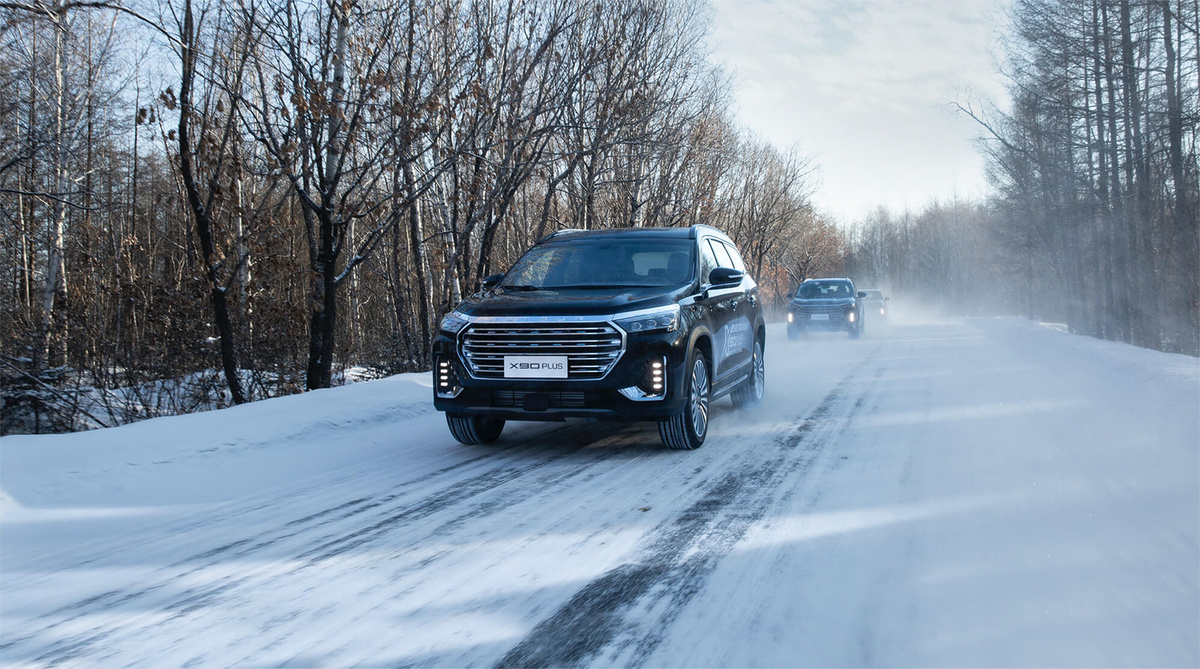    Фото: https://jetour-ru.com/models/x90Plus