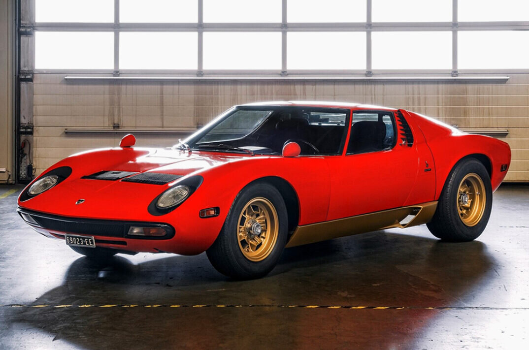 Lamborghini Miura SV оранжевый